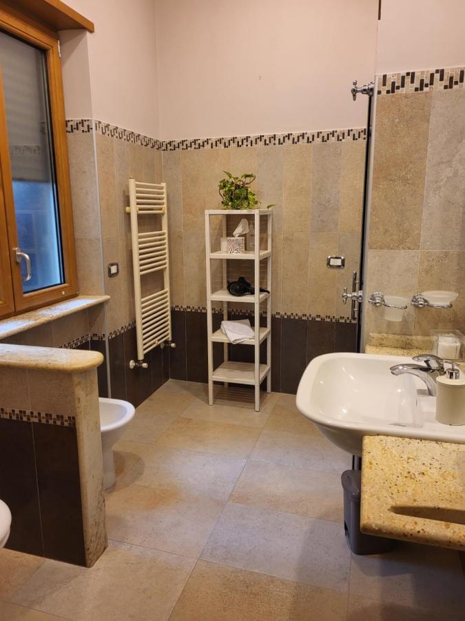 La Torre Apartment Велетри Екстериор снимка