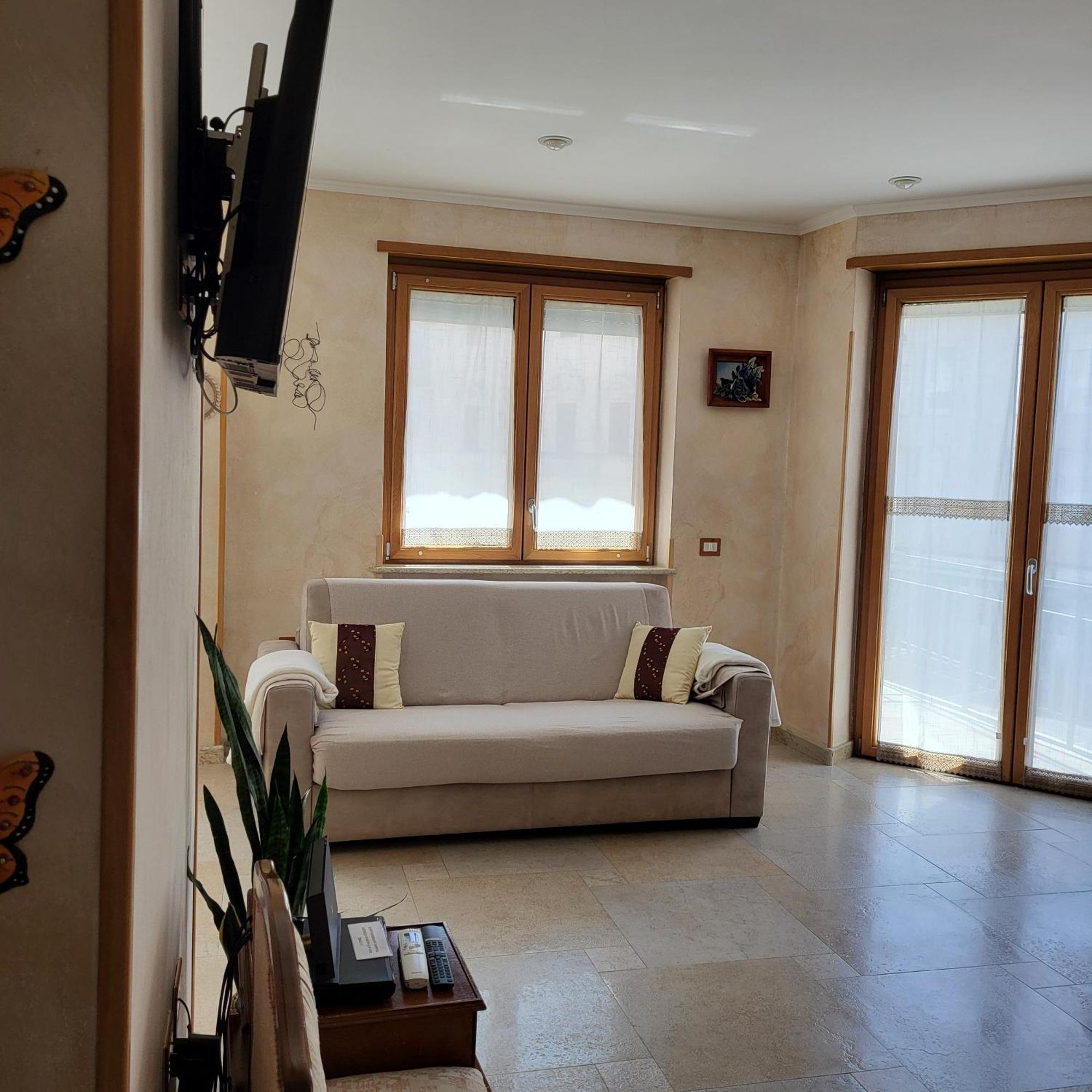 La Torre Apartment Велетри Екстериор снимка